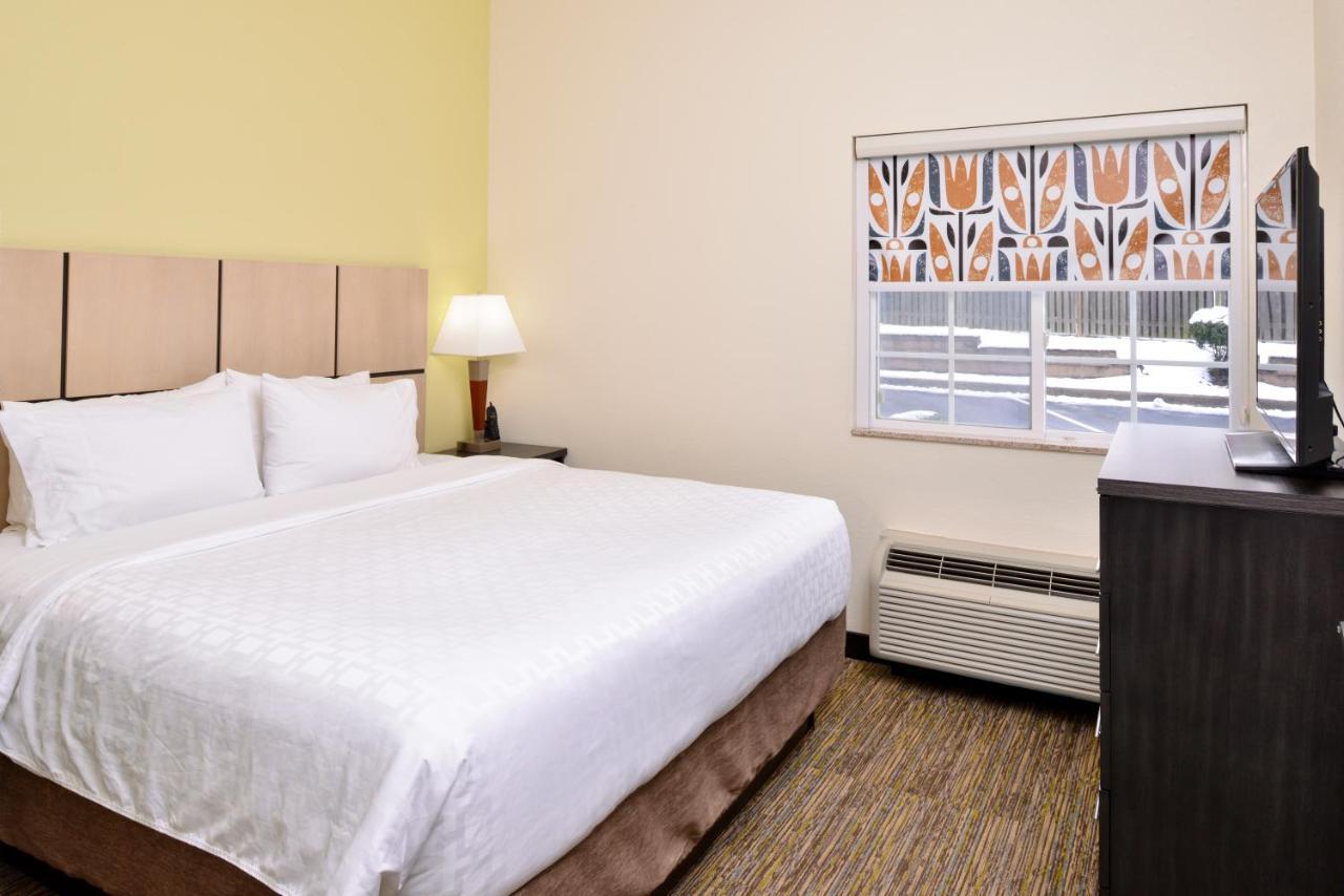 Candlewood Suites Winchester By Ihg Zewnętrze zdjęcie