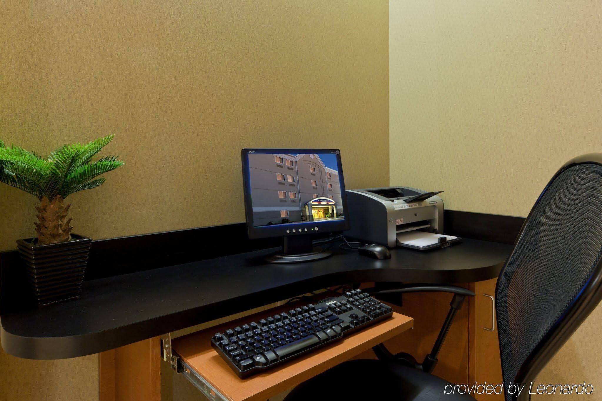 Candlewood Suites Winchester By Ihg Zewnętrze zdjęcie