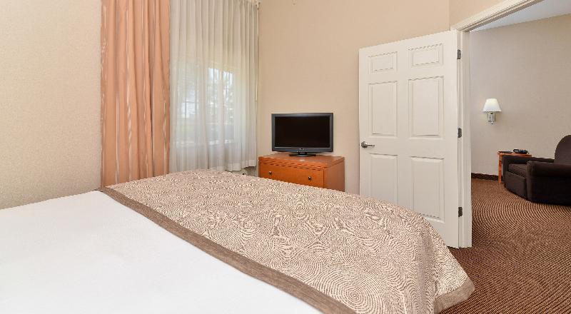 Candlewood Suites Winchester By Ihg Zewnętrze zdjęcie