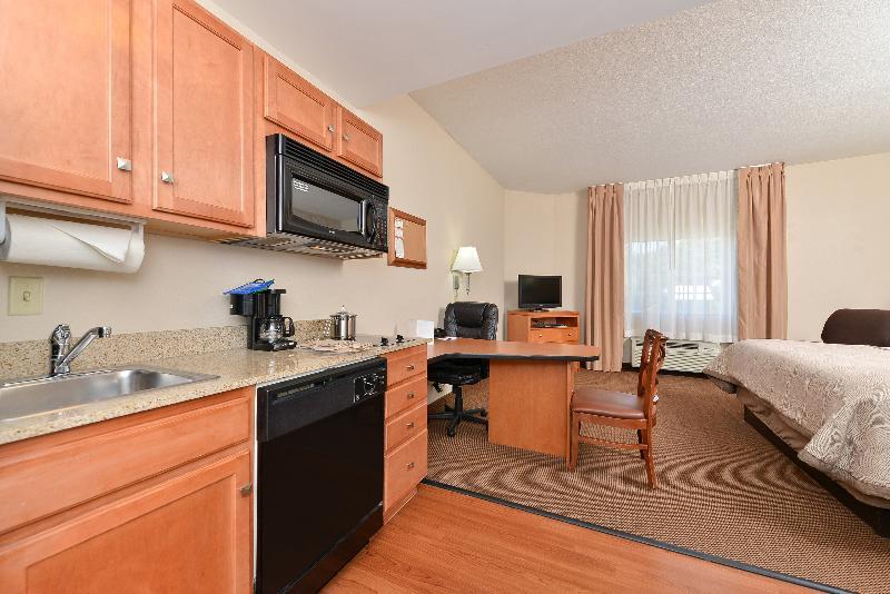 Candlewood Suites Winchester By Ihg Zewnętrze zdjęcie